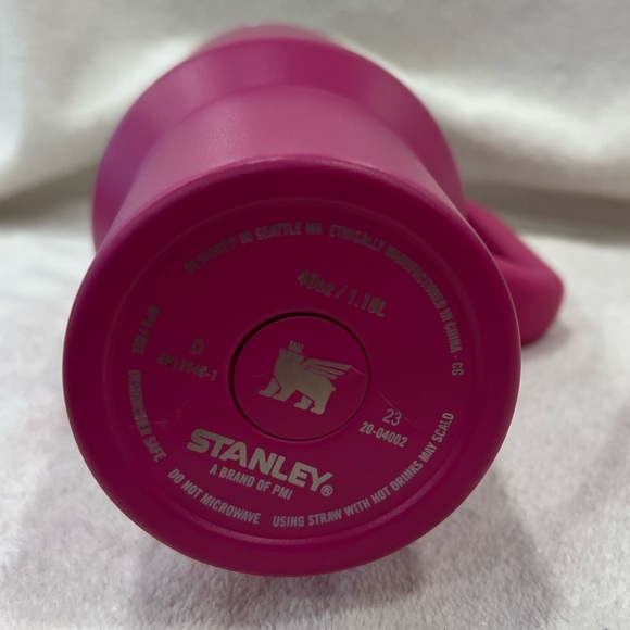 Stanley Quencher 40oz Fuchsia - Picture 5 of 7
